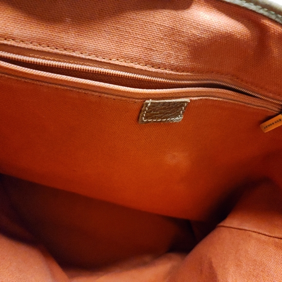 BURBERRY TOTE - Picture 12 of 12